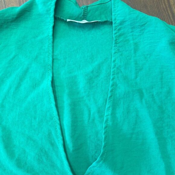 JODIFL Emerald Green Blouse - Picture 4 of 4